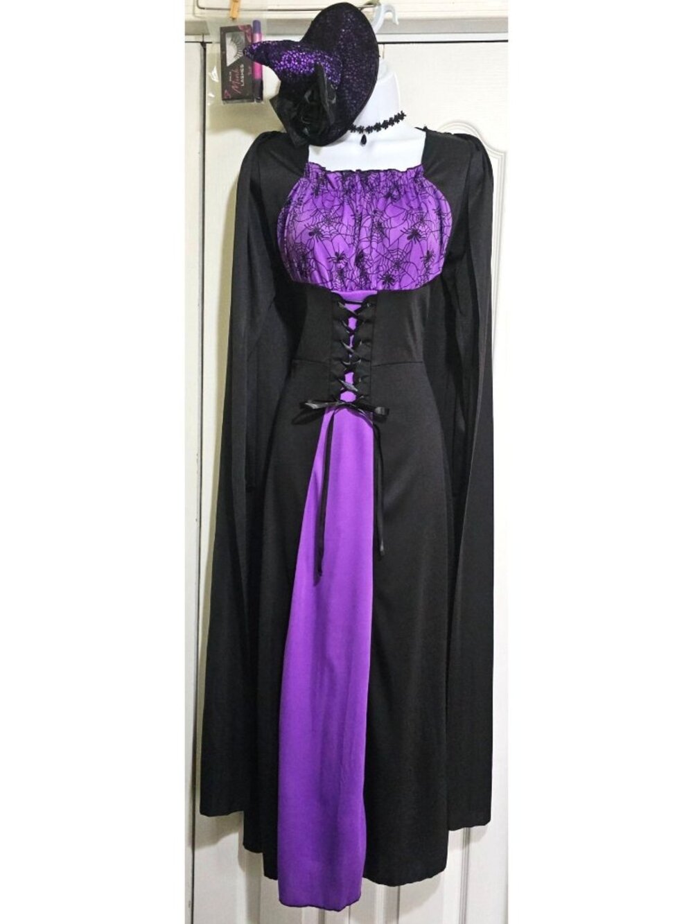 Pretty Purple Witch Costume Spiderweb Corset Dress Hat Medieval Halloween Women